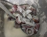 Foto langkah ke 1 dari resep Cumi Asam Manis.