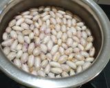 A picture of step 1 of Ginger peanut salad.