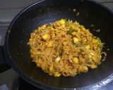 A picture of step 5 of Schezwan Maggi disc.