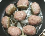รูปขั้นตอนการทำที่ 3 ของ 🍅สปาเก็ตตี้มีทบอลหมู 🐷(Spaghetti Pork Meatballs)