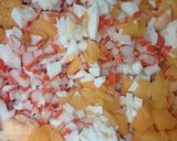 Foto del paso 3 de la receta: Ensalada de Surimi, Huevo y Melocotón. Mambo Touch