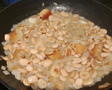 Foto del paso 4 de la receta: Solomillo de cerdo en salsa de almendras