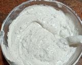 A picture of step 3 of Oreo biscuit ice-cream.