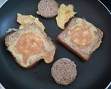 Sajtos-sonkás-tojásos kenyér recept fázis 6 fotója