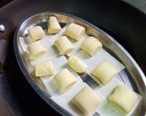 A picture of step 7 of Milk mantou.