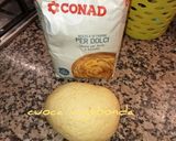 Foto del passaggio 2 della ricetta Calze e scopette della Befana di pasta frolla senza uova