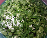Foto del paso 3 de la receta: Alubias blancas con acelgas, hinojo y puntas de pimientos