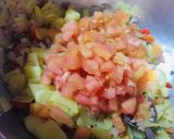 Foto del paso 2 de la receta: Pasta penne con vegetales salteados, uvas y almendras🍝