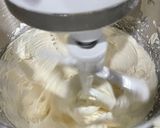 A picture of step 16 of Strawberry Cupcakes 🍓 🧁.