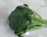 A picture of step 2 of Broccoli Paneer Pulav.