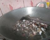 Foto langkah ke 3 dari resep Cumi masak hitam simple.