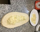 Foto del paso 4 de la receta: Pancitos saborizados hechos con masa madre