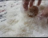 صورة لخطوة 2 من وصفة حلا كرات الكورن فليكس