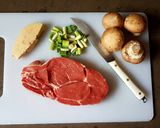 Foto del paso 1 de la receta: Entrecotte con portobello y foie