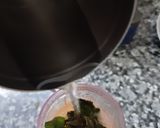 A picture of step 3 of Orange mint juice.