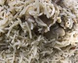 A picture of step 7 of Chicken yakhni pulao.