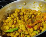 A picture of step 6 of Chole masala.