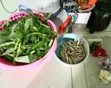Foto langkah ke 1 dari resep 14. Tumis Kangkung Ikan Teri asin.