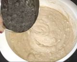 A picture of step 3 of Choco chips banana muffins.