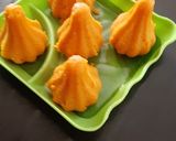 કેસરીયા બેસન મોદક (Kesariya Besan Modak Recipe In Gujarati) રેસીપી સ્ટેપ4ફોટો