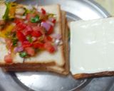A picture of step 2 of Catchy capsi sandwich.