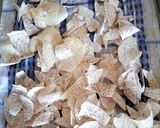 A picture of step 3 of Nduma/Arrowroot crisps.