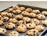 Foto langkah ke 6 dari resep Vanila Chocochips Cookies Simpel Renyahh.