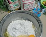 Foto langkah ke 2 dari resep Ayam Goreng Kremes.