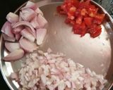 A picture of step 1 of Bhindi Do Pyaza.