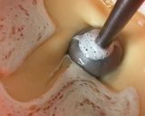 Foto del paso 2 de la receta Coca y magdalenas de naranja, manzana y chocolate blanco