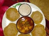 पूरी सब्जी और सेवई (Puri sabzi aur sevai recipe in hindi)