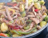 Foto del paso 10 de la receta Ternera Sticky con coles caramelizadas