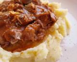 Foto del paso 13 de la receta: Carrilleras en salsa al toque de chocolate con puré