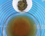 A picture of step 4 of Gondhoraj Lemon Mint Jaggery Mojito.