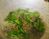 A picture of step 1 of Dal Masoor with capsicum.