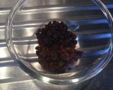 Foto del passaggio 1 della ricetta Pane alle nocciole, noci pecan e uvetta