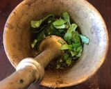 A picture of step 2 of California Farm Fresh Pesto Sauce.