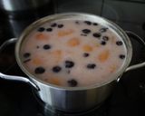 Sárgabarack leves áfonyával recept fázis 2 fotója