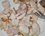 Foto del paso 4 de la receta: Fumet de gambas con mero y patatas