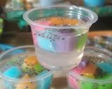 Foto langkah ke 7 dari resep Puding Mozaik Selasih cup.