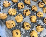 Gambar langkah 6 resipi Chocolate Chip Cookies.