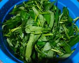 Foto langkah ke 1 dari resep Brambang Asem Kangkung.