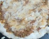 Foto del paso 5 de la receta: Pizza casera a "lo que tenía en casa"