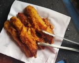 Gambar langkah 5 resipi Sosej Berselimut.