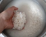 Hình bước làm 1 của món Xôi gà hạt sen