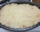 A picture of step 6 of Shepherd Pie with Guacamole.