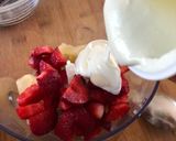 Foto del passaggio 2 della ricetta Gelato di fruttaCoppa o stecco??