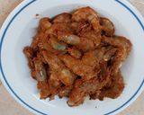 A picture of step 2 of Coastal masala prawn.