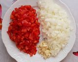 Foto del paso 1 de la receta Arroz con merluza y verduras muy fácil de preparar