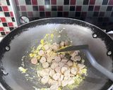Foto langkah ke 3 dari resep Nasi Goreng Salmon.